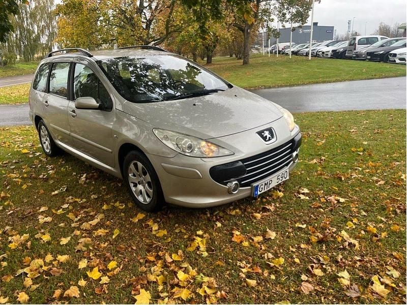 Grå Begagnad 2008 Peugeot 307 Kombi | 13 900 kr (Bra pris) - Bild 1/3