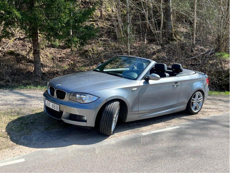 Grå Begagnad 2009 BMW 118 Cabriolet Advantage Cab | 99 000 kr - Bild 1/4