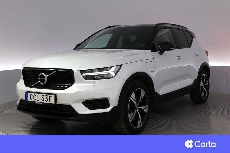 Vit Begagnad 2021 Volvo XC40 R-Design SUV | 394 900 kr (Marknadspris) - Bild 1/4