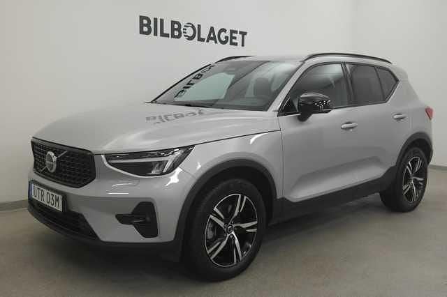 Begagnad 2025 Volvo XC40 SUV | 419 800 kr (Lite dyr) - Bild 1/4