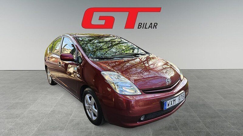 Mörkröd Begagnad 2005 Toyota Prius Halvkombi | 59 900 kr (Marknadspris) - Bild 1/4