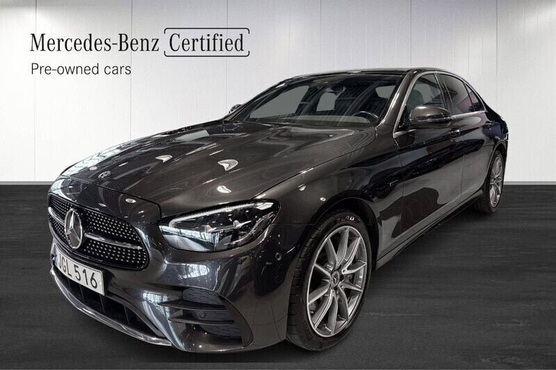 Svart Begagnad 2021 Mercedes E300 Sedan | 409 900 kr (Marknadspris) - Bild 1/4