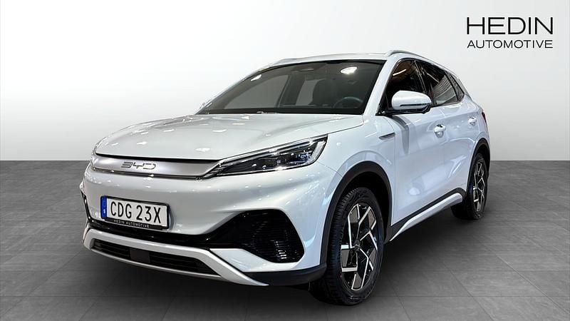 Vit (white) Begagnad 2023 BYD Atto 3 Comfort SUV | 299 900 kr (Marknadspris) - Bild 1/4