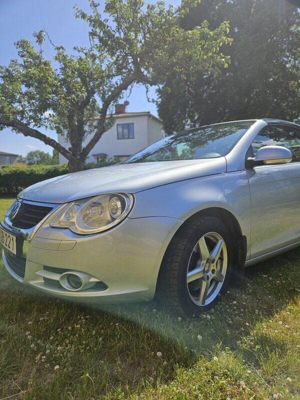 Silver Begagnad 2007 VW Eos Cab | 74 000 kr (Marknadspris) - Bild 1/4