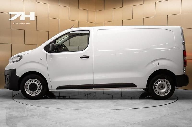 Begagnad Peugeot Expert 144 HK (105 kW) 2022 Vit Van