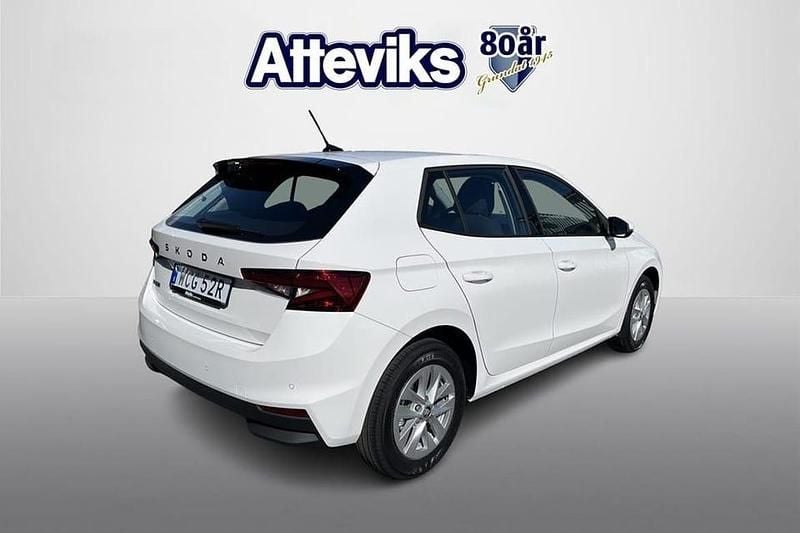 Ny Skoda Fabia Selection 116 HK (85 kW) 2025 Vit Halvkombi