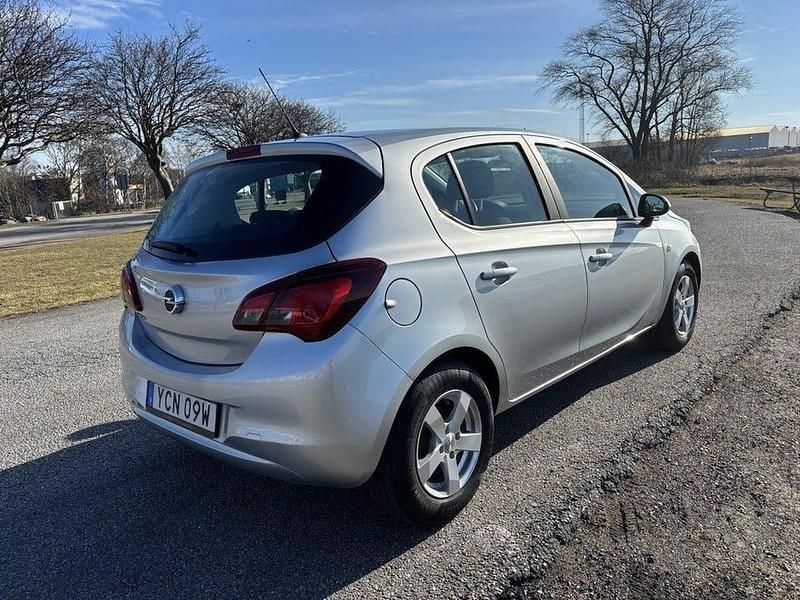 Begagnad Opel Corsa 90 HK (66 kW) 2019 Silver Halvkombi