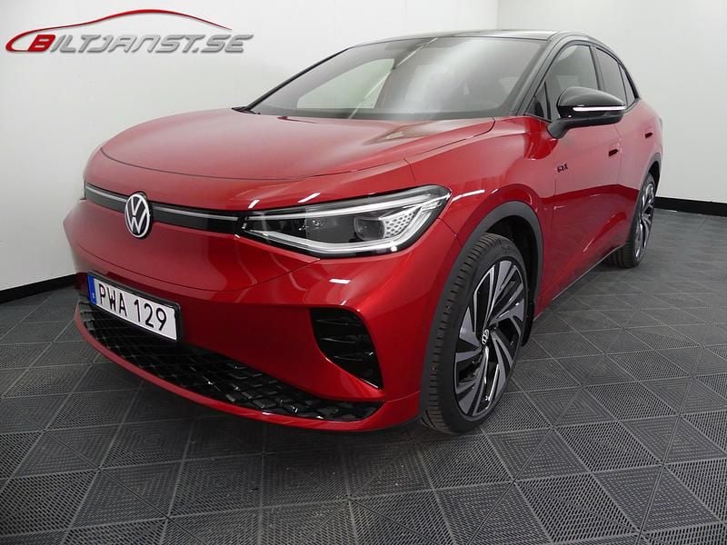 Röd Begagnad 2023 VW ID.5 GTX SUV | 399 900 kr (Lite dyr) - Bild 1/4