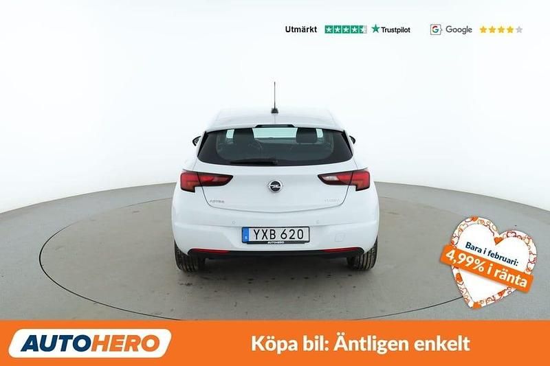 Begagnad Opel Astra Enjoy 126 HK (92 kW) 2017 Vit Halvkombi