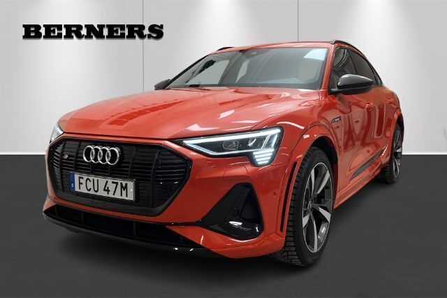 Röd Begagnad 2020 Audi e-tron Premium SUV | 499 900 kr - Bild 1/4