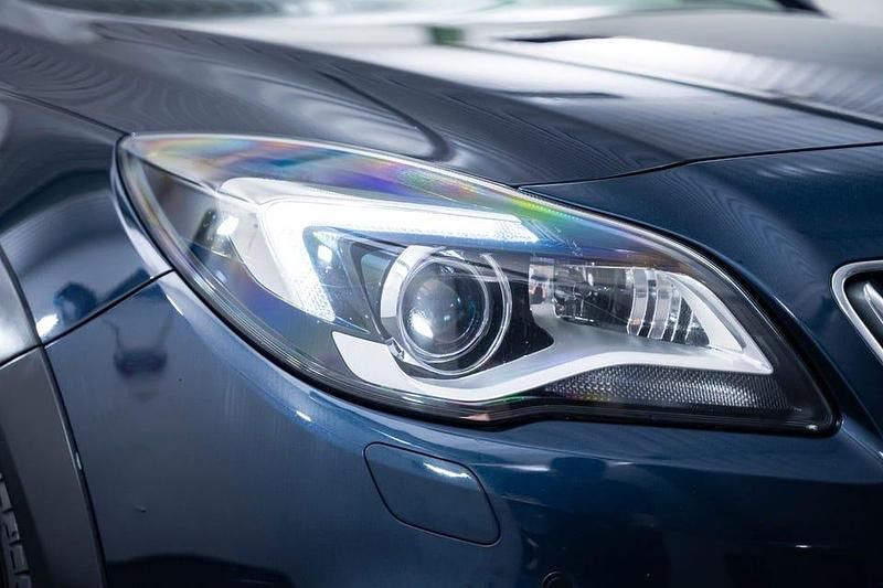 Begagnad Opel Insignia Country Tourer Business 164 HK (120 kW) 2014 Blå Kombi