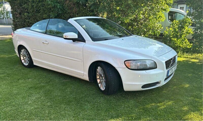 Vit Begagnad 2008 Volvo C70 Summum Cab | 75 000 kr (Superpris) - Bild 1/4