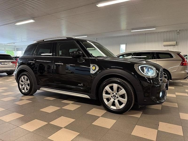Begagnad Mini Cooper Countryman 220 HK (161 kW) 2020 Svart SUV