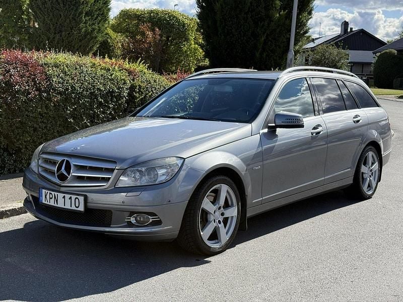 Silver Begagnad 2010 Mercedes C350 Avantgarde Kombi | 65 000 kr (Bra pris) - Bild 1/4