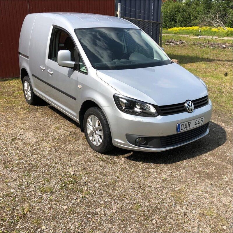 Silver Begagnad 2014 VW Caddy Minibuss | 85 000 kr (Marknadspris) - Bild 1/4