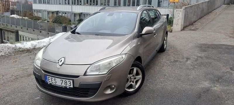 Begagnad Renault Mégane III 110 HK (80 kW) 2010 Brun