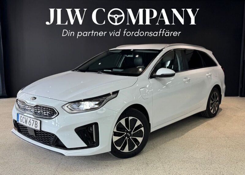 Vit Begagnad 2020 Kia Ceed Sportswagon Kombi | 219 000 kr (Marknadspris) - Bild 1/4