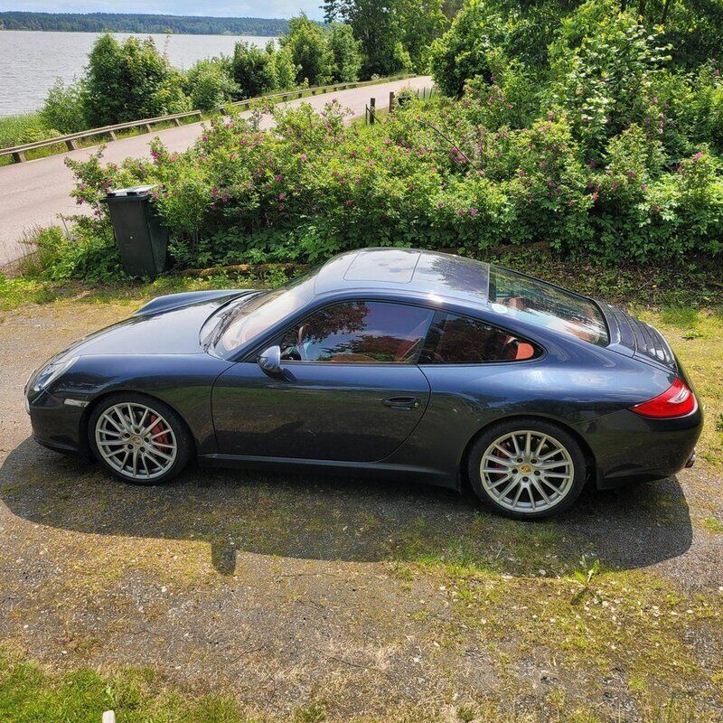 Blå Begagnad 2011 Porsche 911 Sportkupé | 580 000 kr - Bild 1/4