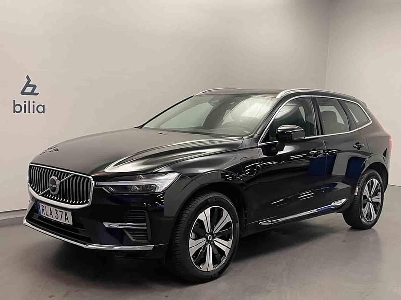 Svart Begagnad 2023 Volvo XC60 Plus SUV | 439 500 kr (Marknadspris) - Bild 1/1
