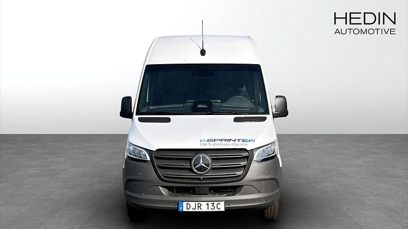 Begagnad Mercedes E-Sprinter 150 kW (204 HK) 2024 Vit Van