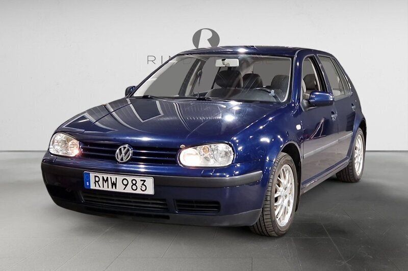 Blå Begagnad 2000 VW Golf IV Trendline Halvkombi | 9 900 kr (Marknadspris) - Bild 1/3