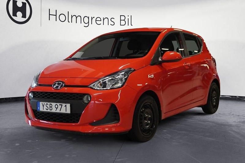 Begagnad Hyundai i10 67 HK (49 kW) 2018 Röd Halvkombi