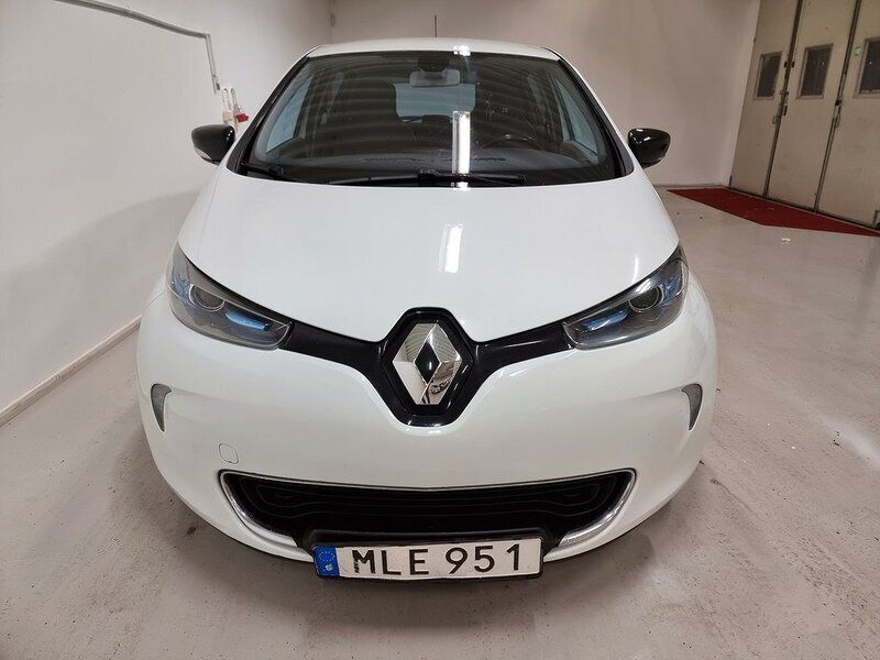 Begagnad Renault Zoe 65 kW (89 HK) 2015 Vit Halvkombi