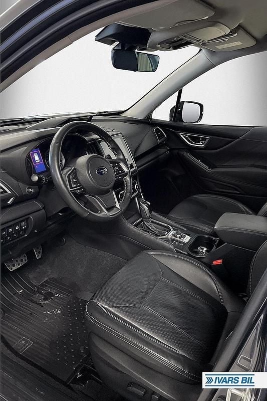 Begagnad Subaru Forester 150 HK (110 kW) 2022 Grå SUV
