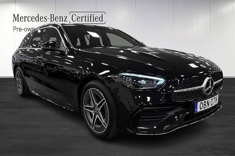 Begagnad Mercedes C300e AMG 313 HK (230 kW) 2024 Svart Kombi