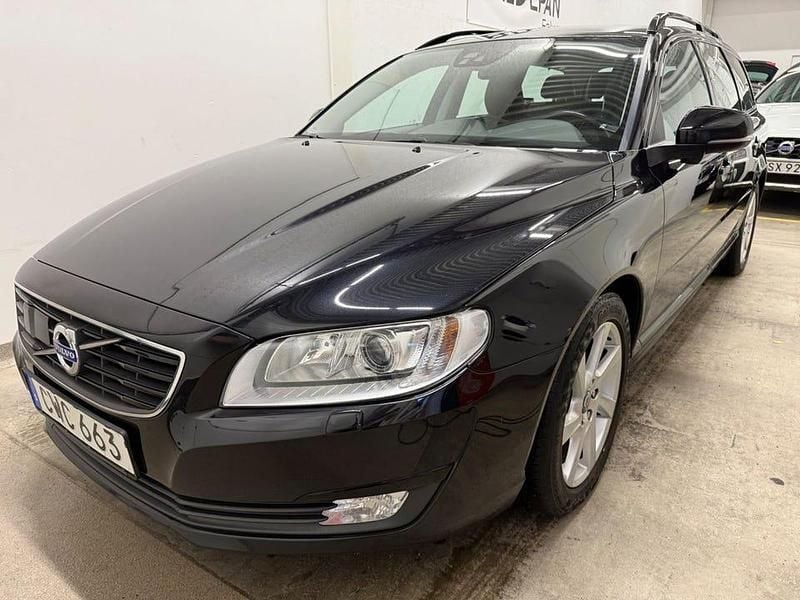 Begagnad Volvo V70 Dynamic 181 HK (133 kW) 2015 Svart (svart metallic) Kombi