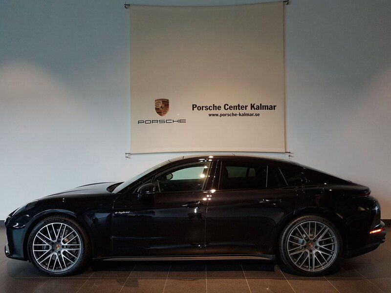 Ny 2025 Porsche Panamera 4 Sedan | 1 754 000 kr - Bild 1/4