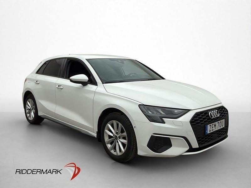 Begagnad Audi A3 Proline 150 HK (110 kW) 2023 Vit Sedan