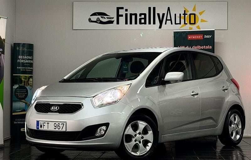 Grå Begagnad 2013 Kia Venga Comfort Halvkombi | 118 900 kr (Dyr) - Bild 1/4