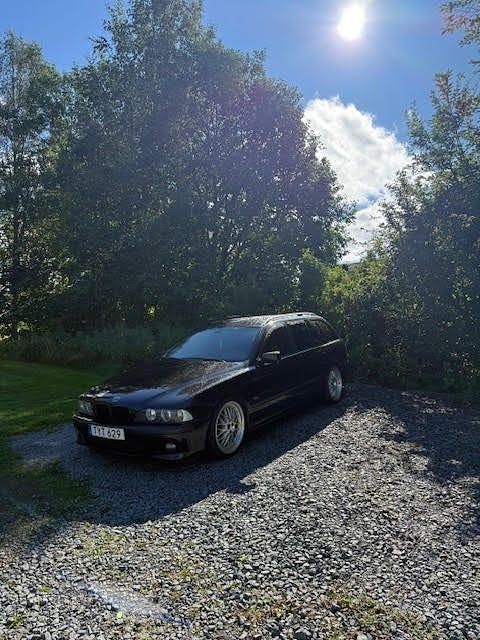 Begagnad 2003 BMW 525 Kombi | 35 000 kr - Bild 1/2