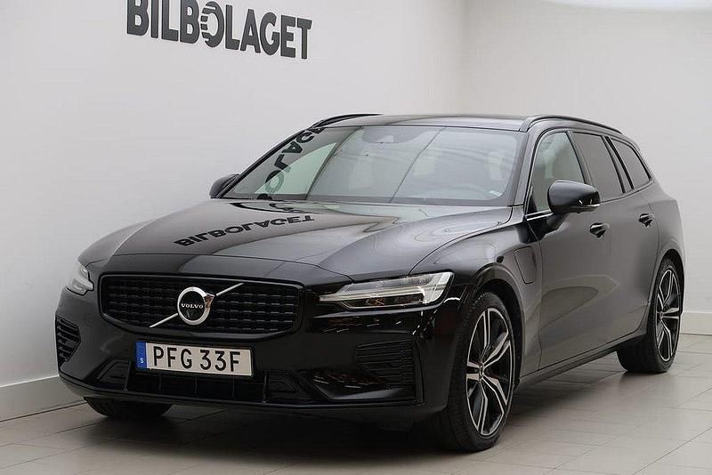 Svart Begagnad 2022 Volvo V60 R-Design Kombi | 439 800 kr (Marknadspris) - Bild 1/4