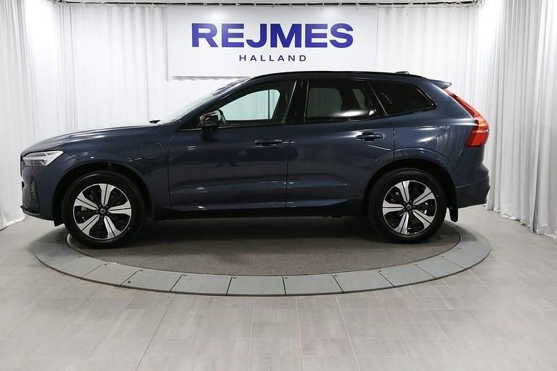 Begagnad Volvo XC60 Plus 355 HK (261 kW) 2025 Blå SUV