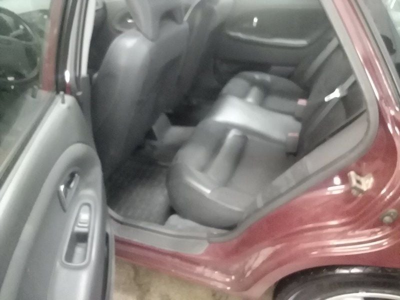 Begagnad Volvo S40 140 HK (102 kW) 1998 Mörkröd Sedan