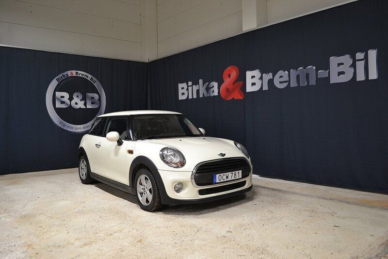 Vit Begagnad 2016 Mini ONE Pepper Halvkombi | 89 900 kr (Marknadspris) - Bild 1/4
