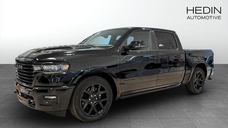 Svart Ny 2025 RAM 1500 Pickup | 912 000 kr (Marknadspris) - Bild 1/4
