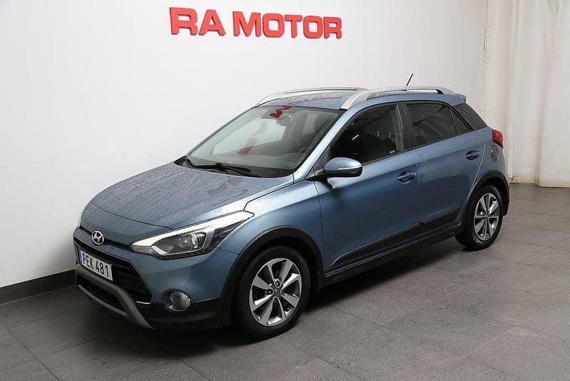 Blå Begagnad 2016 Hyundai i20 Active Kombi | 109 800 kr (Marknadspris) - Bild 1/3