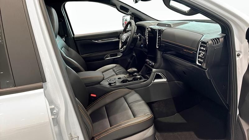 Ny Ford Ranger Wildtrack 280 HK (205 kW) 2025 Vit Pickup