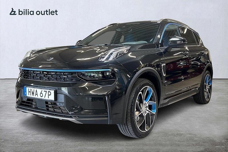 Svart Begagnad 2023 Lynk & Co 01 SUV | 304 900 kr (Marknadspris) - Bild 1/4