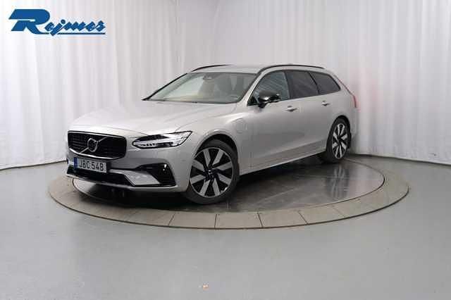 Silver (silver dawn metallic) Begagnad 2024 Volvo V90 Plus Kombi | 479 900 kr (Marknadspris) - Bild 1/4