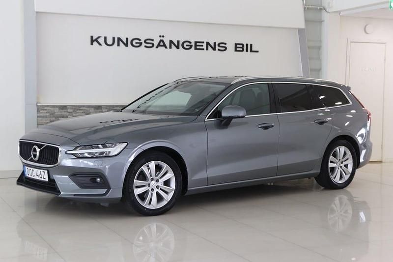 Begagnad Volvo V60 Momentum 190 HK (139 kW) 2019 Grå Kombi