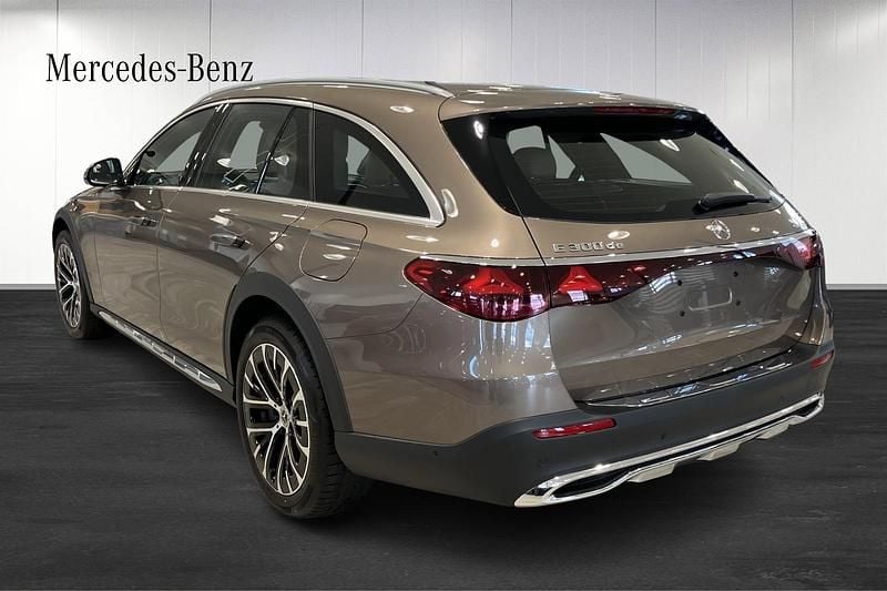 Ny Mercedes E300 Avantgarde 2026 Brun Kombi