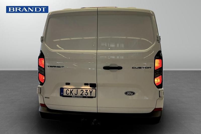 Ny Ford Transit 2026 Vit Sedan