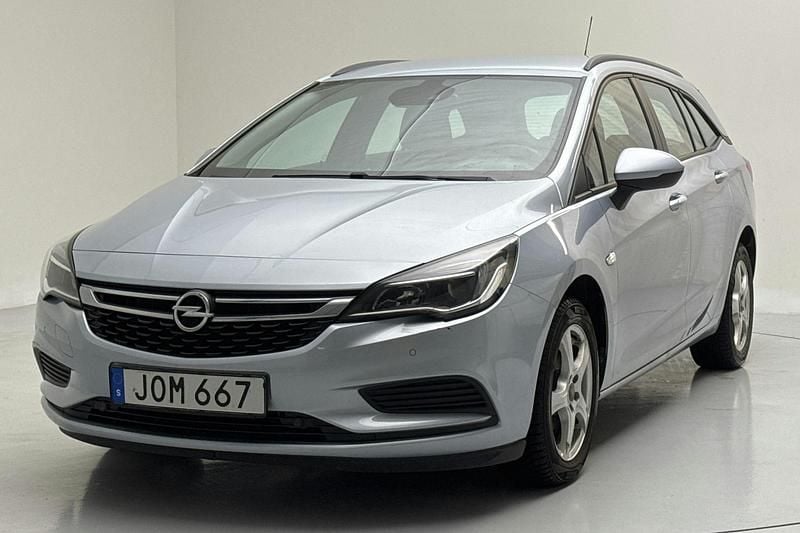 Grå Begagnad 2017 Opel Astra Enjoy | 142 000 kr (Lite dyr) - Bild 1/4