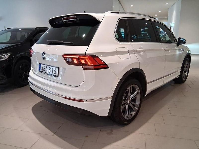 Begagnad VW Tiguan 150 HK (110 kW) 2018 Pure white SUV