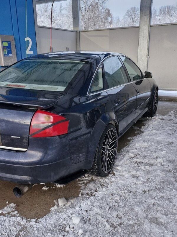 Blå Begagnad 2001 Audi A6 Ambiente Sedan | 55 000 kr - Bild 1/2