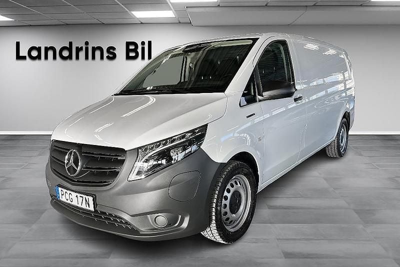 Begagnad Mercedes e-Vito 150 kW (204 HK) 2023 Minibuss